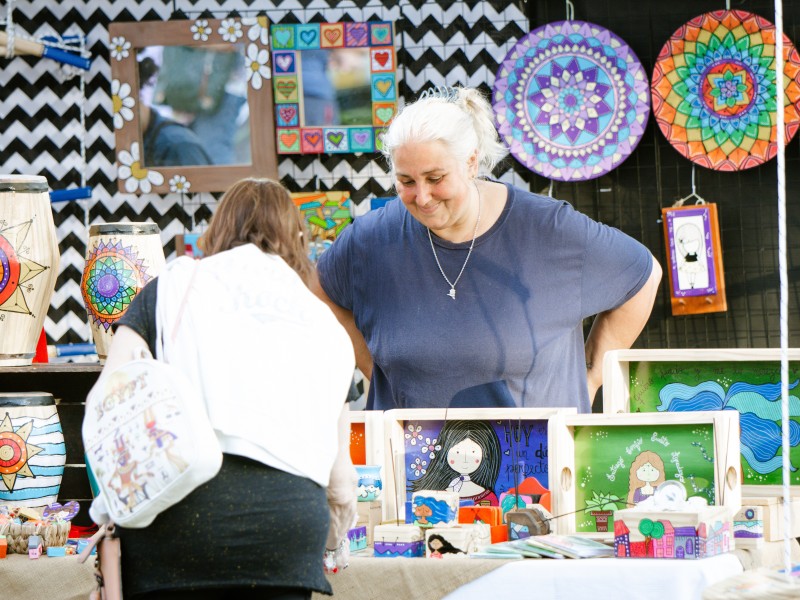 10__stand_colorido_infantil