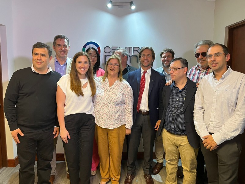 10_todo_el_equipo_con_el_pte