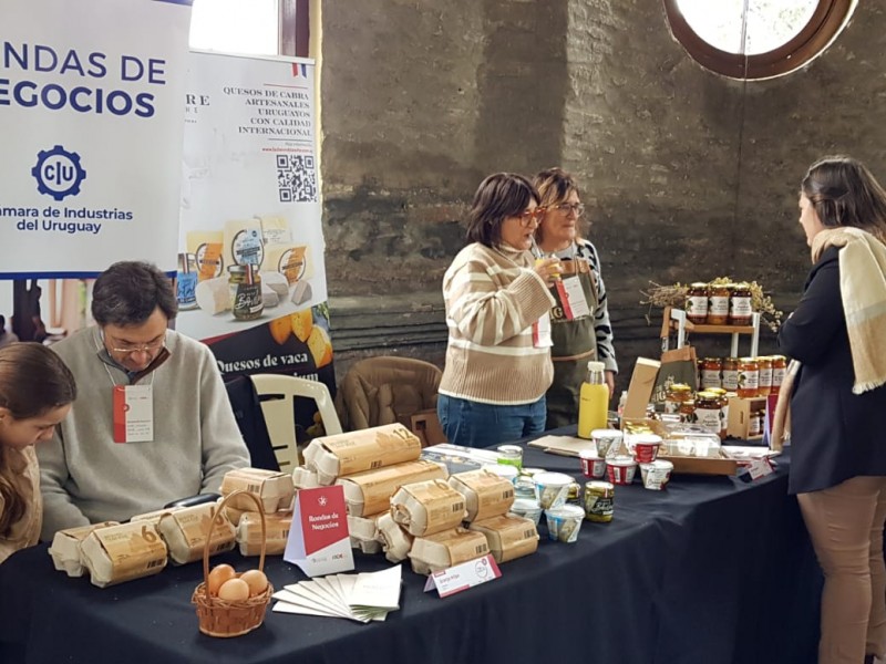 11_mesa_productos_varios_2