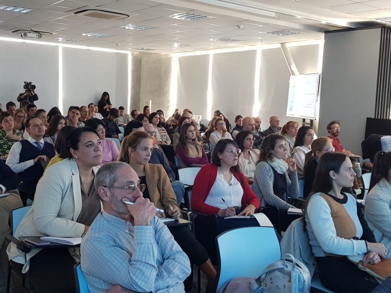 7_publico_seminario_panel_emprendimientos