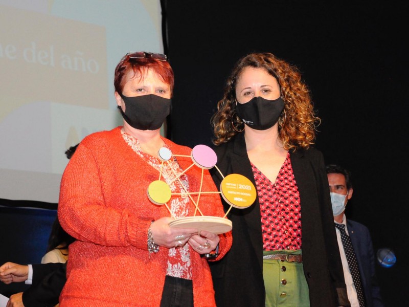 La_yunta_recibiendo_premio_1