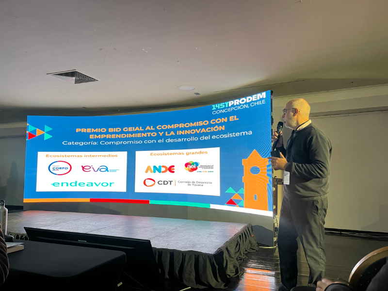 Premio_BID-GEIAL_ANDE_y_La_Red_Uruguay_Emprendedor_3