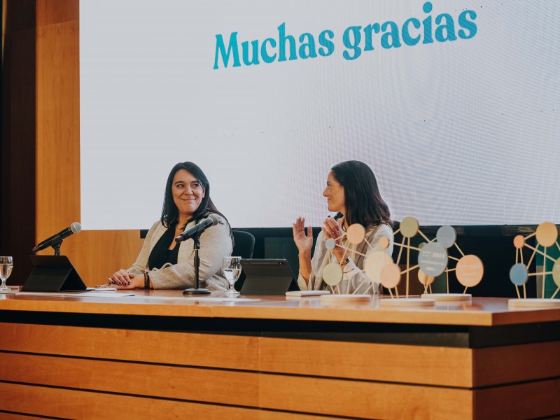 Presentacion_Carmen_con_Azucena